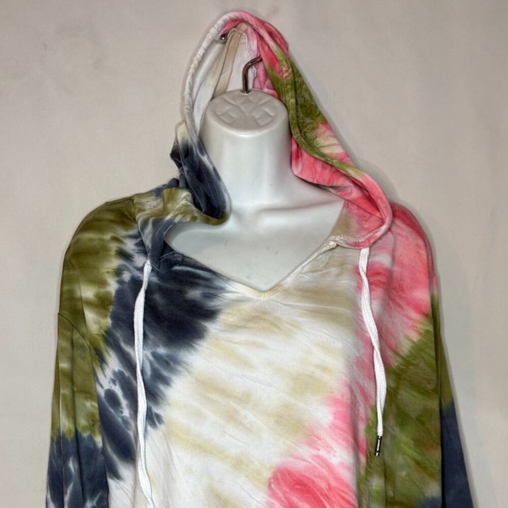 Women's Sportelle Size S - Multi-Colored 3/4 Sleeve Tie Dye Hooded Thin Top